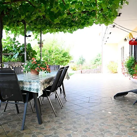 Apartma Cuk Dutovlje Exterior photo
